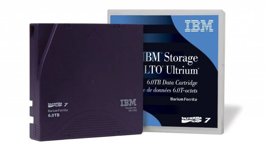 Картридж для ленточной библиотеки с наклейками (баркоды) 9TB Ultrium7 Uninitialized Tape Cart M8 Labeled.jpg Картридж для ленточной библиотеки с наклейками (баркоды) 9TB Ultrium7 Uninitialized Tape Cart M8 Labeled.jpg